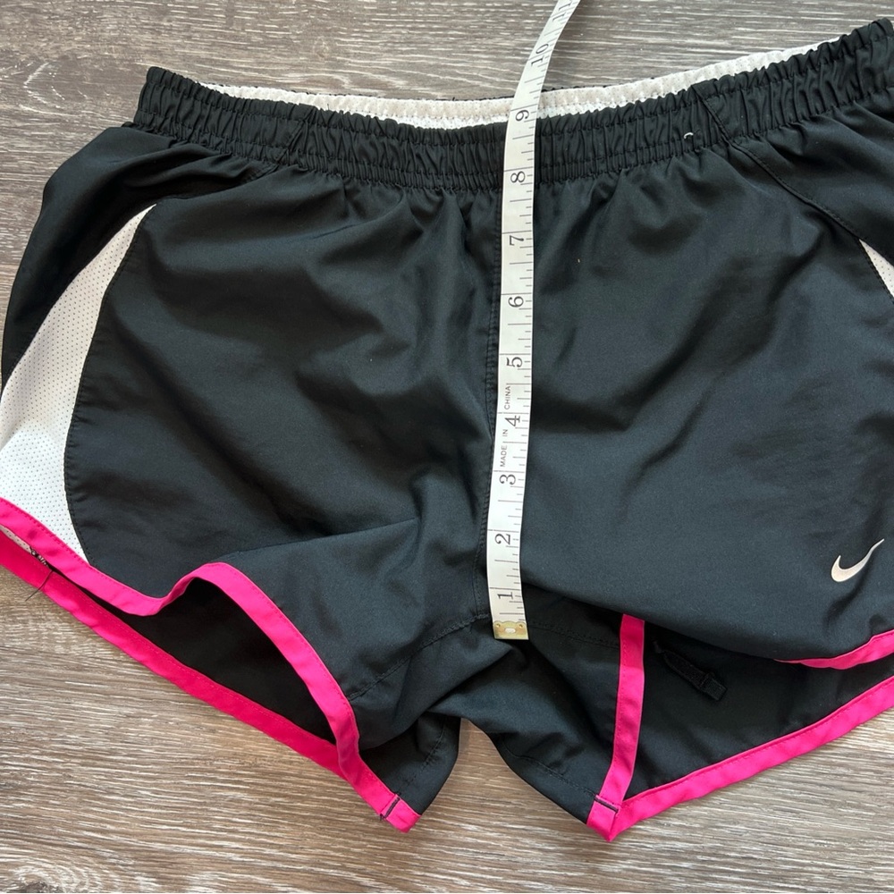 Nike Shorts - Picture 13 of 13